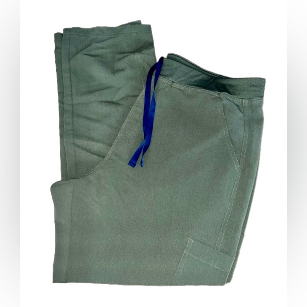 Slim Axim Cargo Scrub Pants